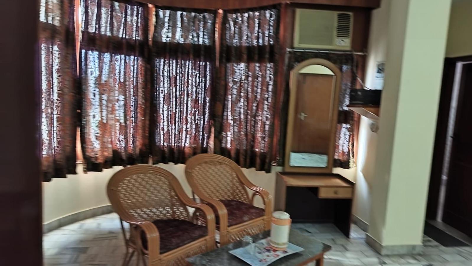 Sarnath Motel And Resort Варанаси Экстерьер фото